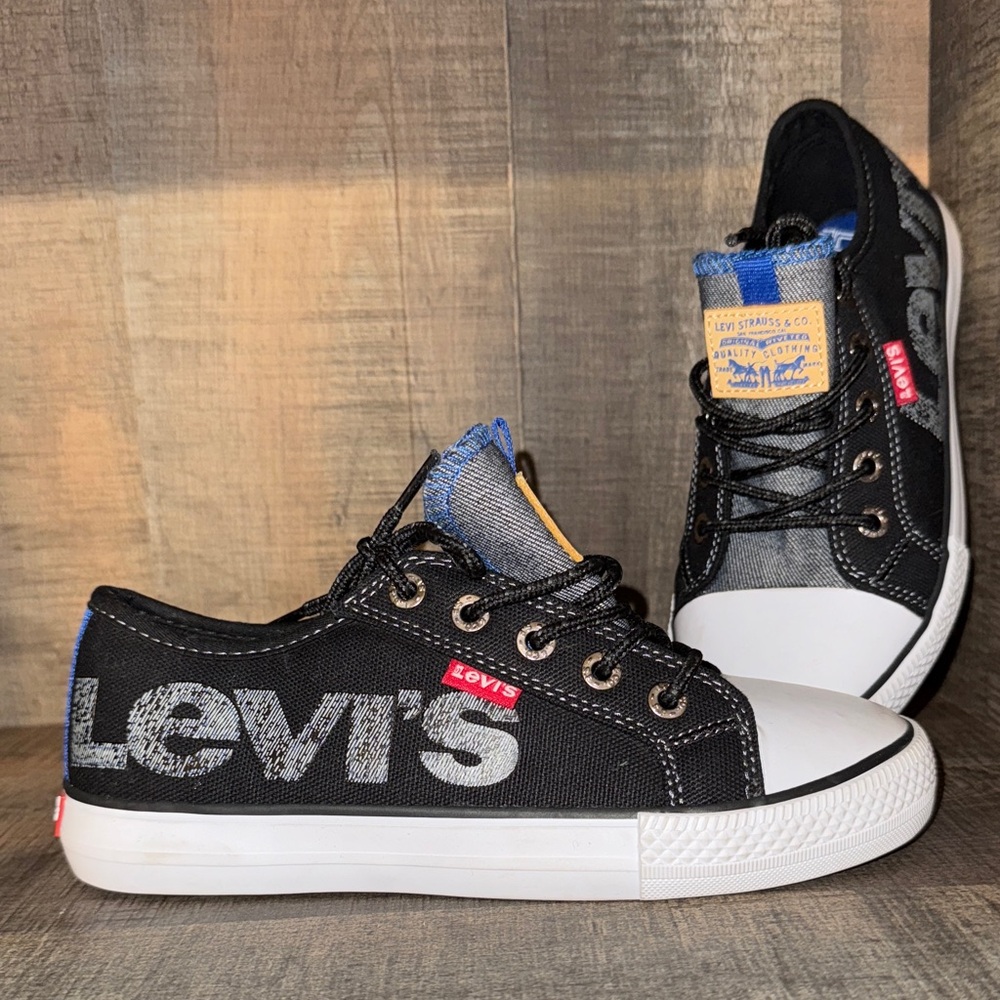 Levi's Black and White Canvas Sneakers-size 2